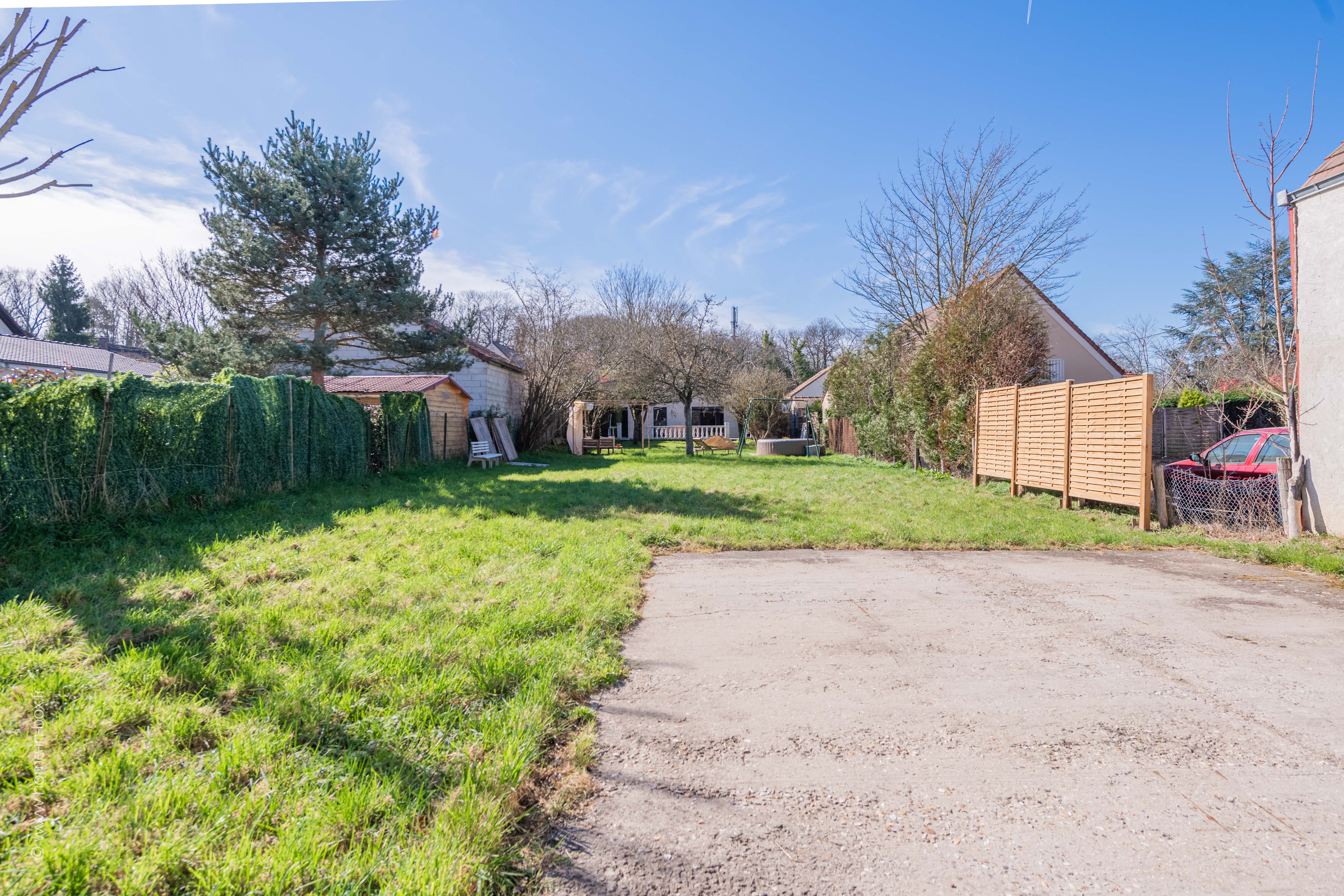 Lieu pour séminaire 170m2 + 800 m2 de jardin